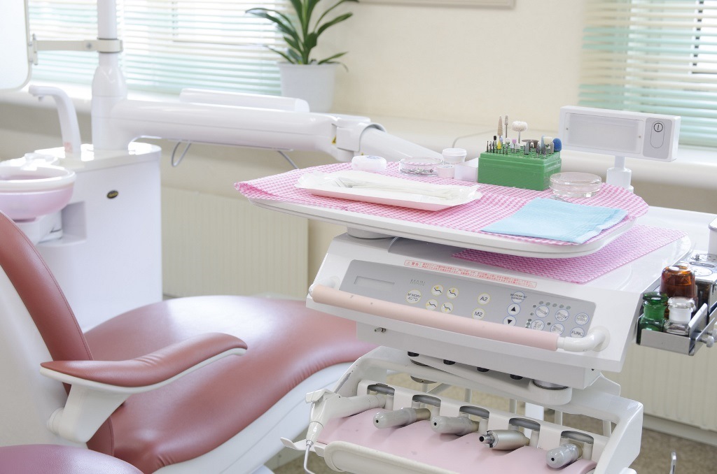 歯科医院が助成金を活用する際の注意点